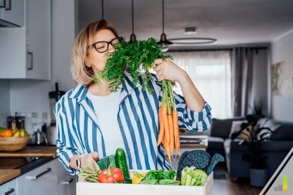 Plant-based diets are healthy, but they’re not always convenient. Here are the 9 best vegetarian meal delivery services to help you save time in the kitchen.